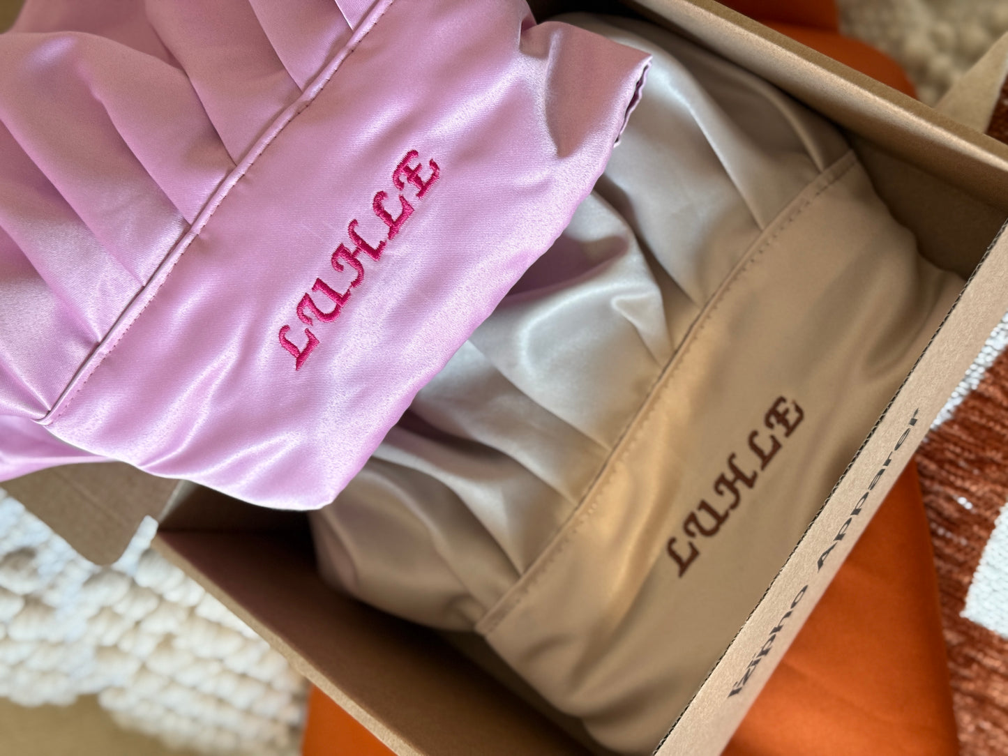 Personalised reversible satin bonnet